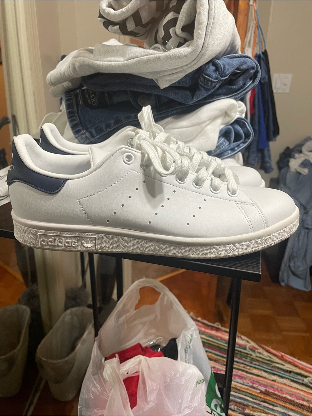 adidas Stan smith White Sneakers with Navy Heel